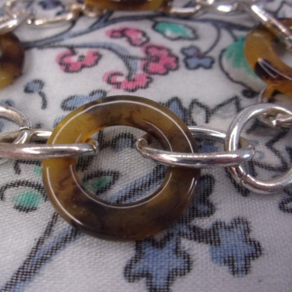 Silver Tortoise Shell Link Toggle Clasp Bracelet 8" L - Picture 4 of 7